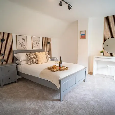 Stylish 2 Bedroom Cottage With Hot Tub And Parking Bewdley Exterior foto
